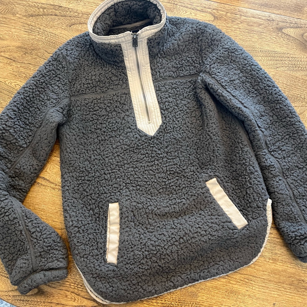 Abercrombie & Fitch XS Sherpa gray long sleeve pullover women’s sweatshirt